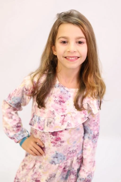 menina - figurante da valente produções